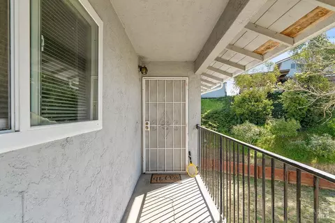 Exterior - 118 Yorkshire Ct, Vallejo, CA 94591 photo 4 of 6