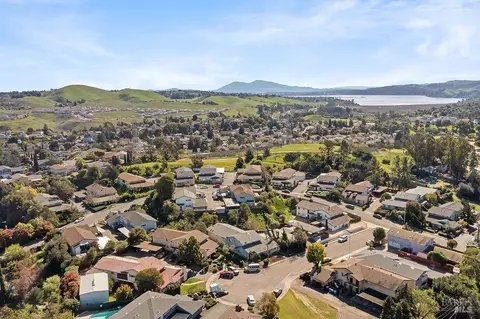 View/Area - 118 Yorkshire Ct, Vallejo, CA 94591 photo 2 of 4