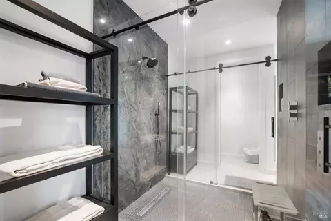 Bath - 22700 Walling Rd, Geyserville, CA 95441 photo 2 of 2