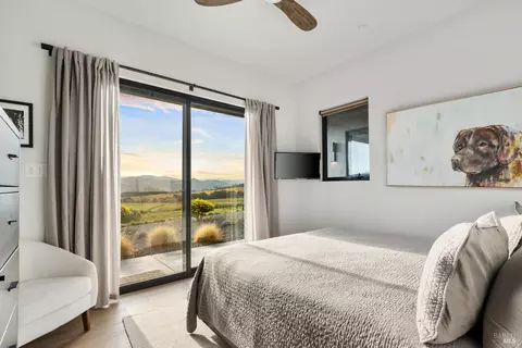 Bedroom - 22700 Walling Rd, Geyserville, CA 95441 photo 1 of 3