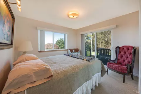 Bedroom - 5455 Sierra Grande Dr, Bodega Bay, CA 94923 photo 5 of 5