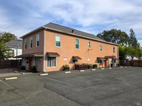 448 Sebastopol Ave, Santa Rosa, CA 95401