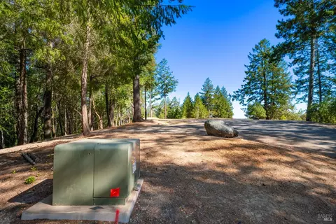 1260 Emerald Ranch Rd, Healdsburg, CA 95448 photo 7