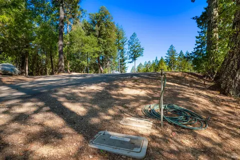 1260 Emerald Ranch Rd, Healdsburg, CA 95448 photo 8