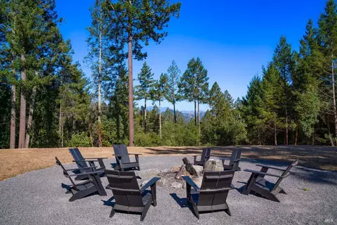 1260 Emerald Ranch Rd, Healdsburg, CA 95448 photo 2
