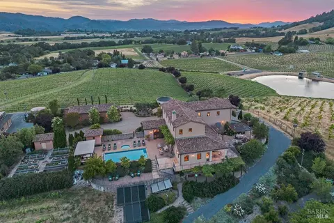 Undisclosed, Healdsburg, CA 95448