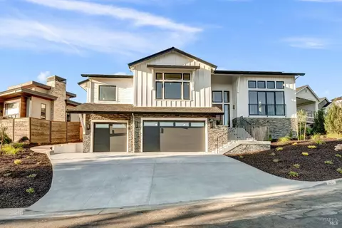 2011 Long Leaf Ct, Santa Rosa, CA 95403