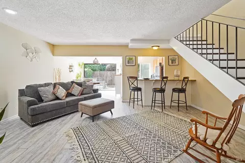 299 Shasta Dr #23, Vacaville, CA 95687