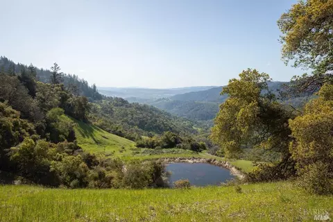34996 Highway 128 Hwy, Cloverdale, CA 95425