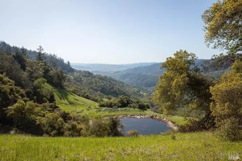 34996 Highway 128 Hwy, Cloverdale, CA 95425