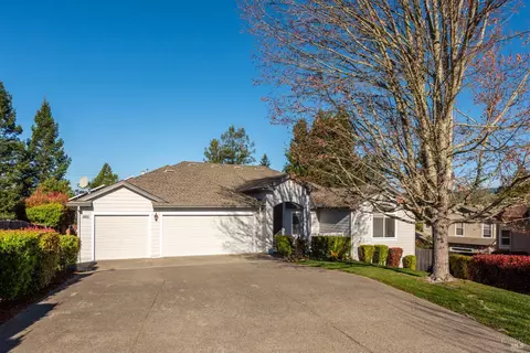 5445 Pine Hill Ct, Santa Rosa, CA 95409