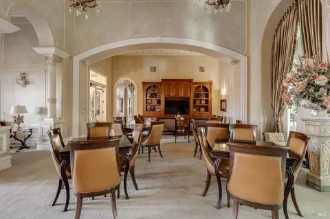 Dining - 1148 Sonata Dr #96, Vallejo, CA 94591 photo 2 of 2
