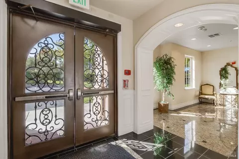 Entry Way - 1148 Sonata Dr #96, Vallejo, CA 94591 photo 4 of 7