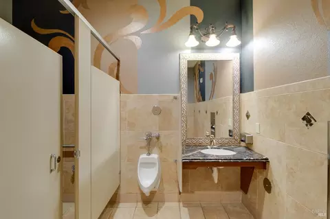 Bath - 1148 Sonata Dr #96, Vallejo, CA 94591 photo 4 of 4