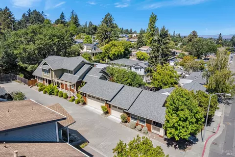 830-834 Litchfield Ave, Sebastopol, CA 95472