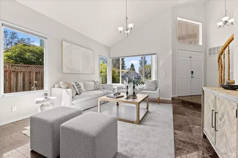 Living - 9524 Sheffield St, Windsor, CA 95492 photo 2 of 7