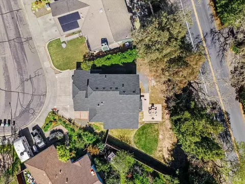 View/Area - 9524 Sheffield St, Windsor, CA 95492 photo 8 of 8