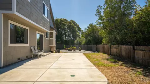 Exterior - 171 Ancheta Pl, Vallejo, CA 94591 photo 3 of 10