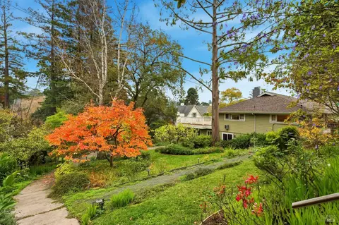 40 Newhall Dr, San Rafael, CA 94901