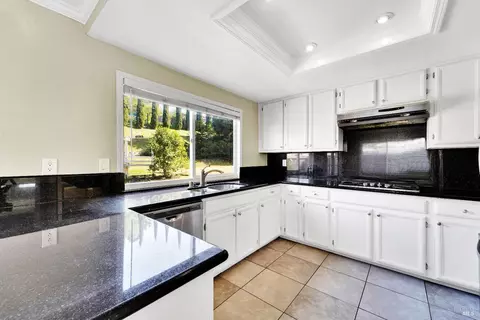 Kitchen - 307 Brunswick Dr, Vallejo, CA 94591 photo 2 of 3