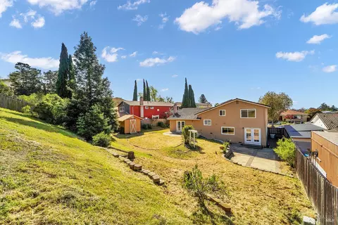 Exterior - 307 Brunswick Dr, Vallejo, CA 94591 photo 5 of 6