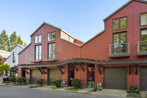 516 Grove St, Healdsburg, CA 95448