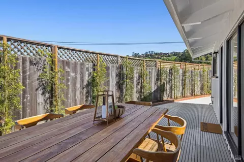Exterior - 302 Starling Rd, Mill Valley, CA 94941 photo 4 of 13