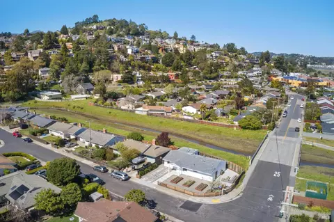 View/Area - 302 Starling Rd, Mill Valley, CA 94941 photo 1 of 1