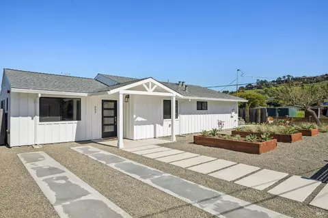 Exterior - 302 Starling Rd, Mill Valley, CA 94941 photo 1 of 13