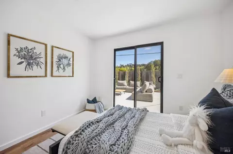 Bedroom - 302 Starling Rd, Mill Valley, CA 94941 photo 11 of 11