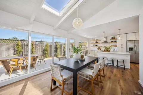 Dining - 302 Starling Rd, Mill Valley, CA 94941 photo 1 of 5