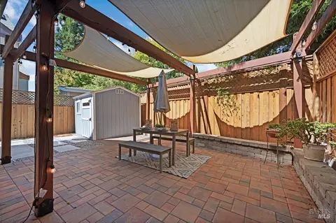 Exterior - 8148 Bodega Ave, Sebastopol, CA 95472 photo 8 of 12