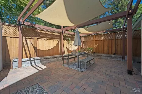 Exterior - 8148 Bodega Ave, Sebastopol, CA 95472 photo 9 of 12