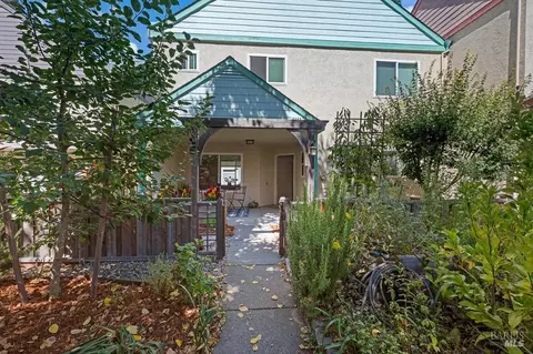 Exterior - 8148 Bodega Ave, Sebastopol, CA 95472 photo 3 of 12