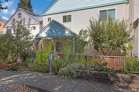 8148 Bodega Ave, Sebastopol, CA 95472