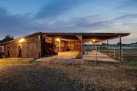 Exterior - 23180 Maffei Rd, Sonoma, CA 95476 photo 9 of 28