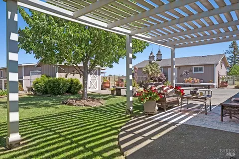 Exterior - 23180 Maffei Rd, Sonoma, CA 95476 photo 16 of 28