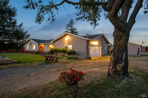 Exterior - 23180 Maffei Rd, Sonoma, CA 95476 photo 4 of 28