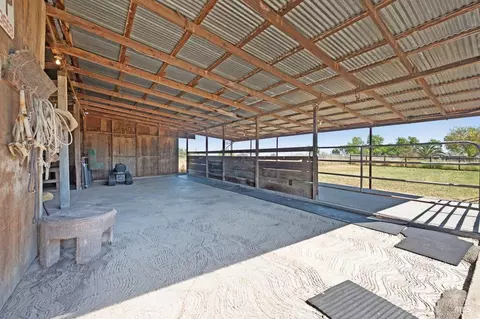Exterior - 23180 Maffei Rd, Sonoma, CA 95476 photo 25 of 28