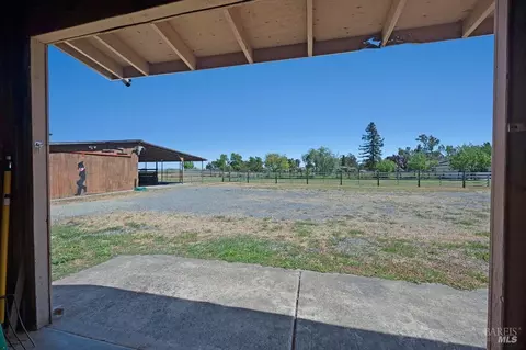 Exterior - 23180 Maffei Rd, Sonoma, CA 95476 photo 22 of 28
