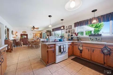 Kitchen - 23180 Maffei Rd, Sonoma, CA 95476 photo 2 of 2