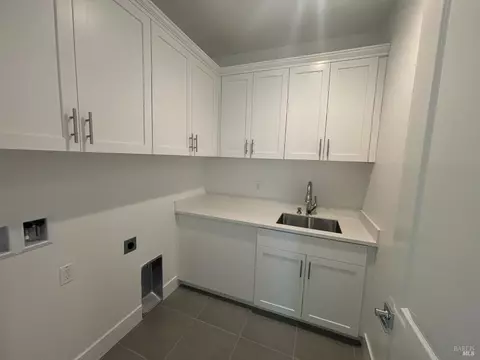 230 Echols Dr, Martinez, CA 94553 photo 5