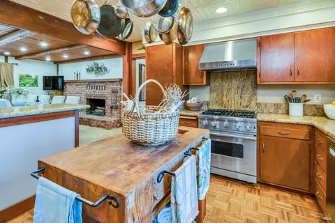Kitchen - 4038 E 3rd Ave, Napa, CA 94558 photo 4 of 4