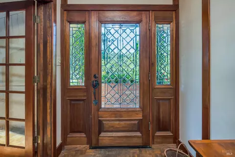 Entry Way - 4038 E 3rd Ave, Napa, CA 94558 photo 2 of 6