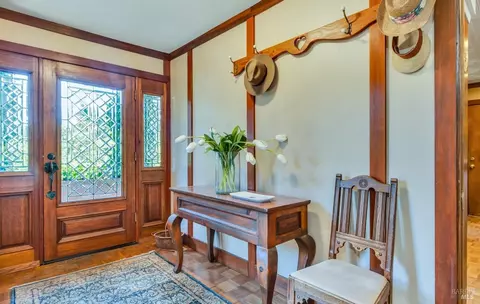 Entry Way - 4038 E 3rd Ave, Napa, CA 94558 photo 3 of 6
