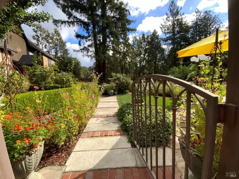Exterior - 4038 E 3rd Ave, Napa, CA 94558 photo 5 of 43