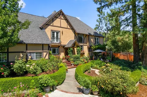 4038 E 3rd Ave, Napa, CA 94558