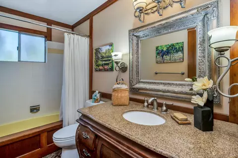 Bath - 4038 E 3rd Ave, Napa, CA 94558 photo 1 of 4
