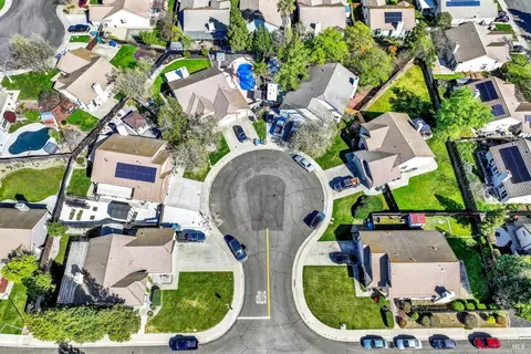 View/Area - 2045 Keel Ct, Dixon, CA 95620 photo 5 of 9