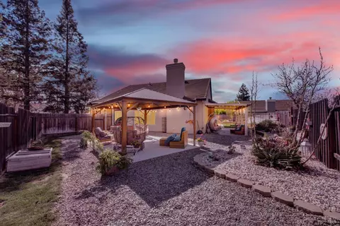 Exterior - 2045 Keel Ct, Dixon, CA 95620 photo 19 of 19